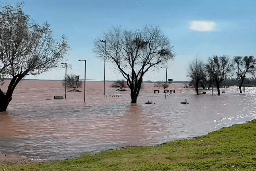 Hay 27 personas desplazadas en Paysandú por la creciente del río Uruguay Hay 27 personas desplazadas en Paysandú por la creciente del río Uruguay