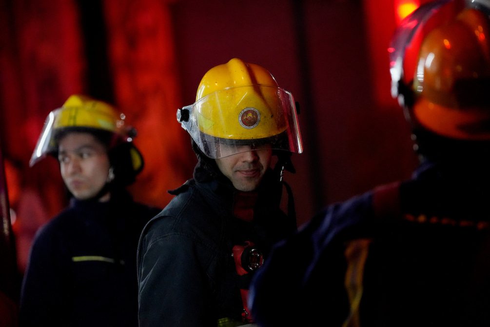 Siete fallecidos al incendiarse una vivienda en Villa Española Siete fallecidos al incendiarse una vivienda en Villa Española