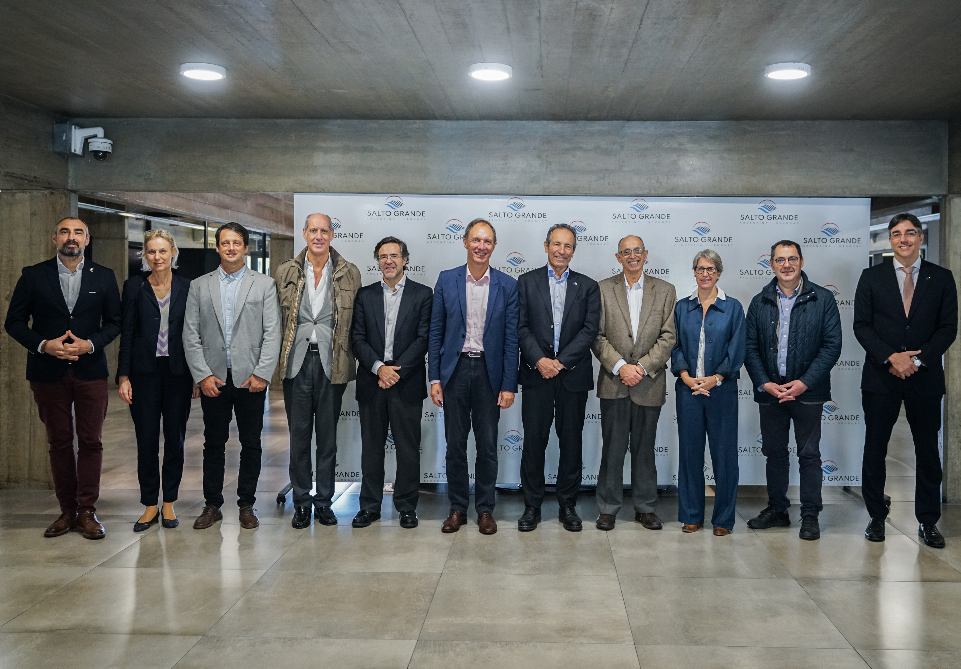 Delegación del Uruguay recibió a la Unión Europea y presentó el Proyecto Renovación Salto Grande Delegación del Uruguay recibió a la Unión Europea y presentó el Proyecto Renovación Salto Grande