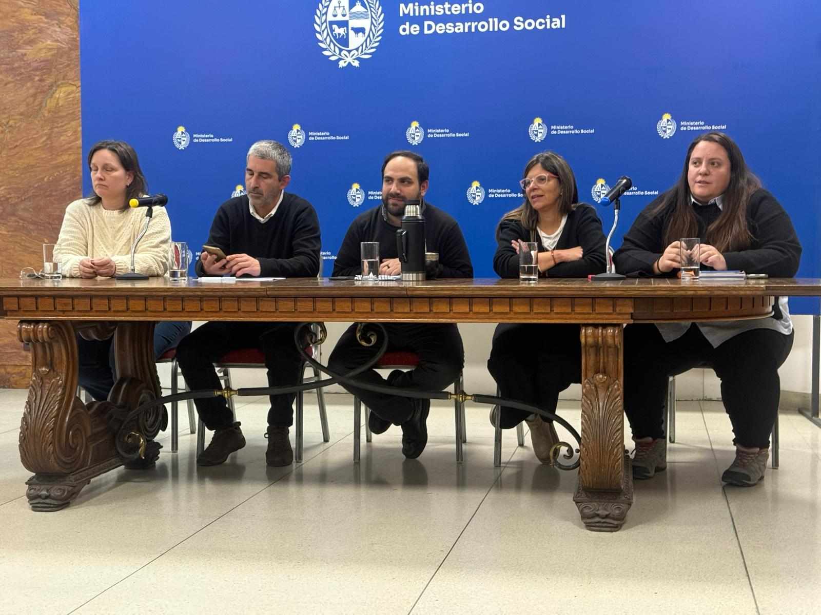 CONFERENCIA DE ESTRATEGIA PARA DIFERENTES DEPARTAMENTOS ANEP, MIDES, INAU, INISA SALEN A LA BUSQUEDA… CONFERENCIA DE ESTRATEGIA PARA DIFERENTES DEPARTAMENTOS ANEP, MIDES, INAU, INISA SALEN A LA BUSQUEDA…