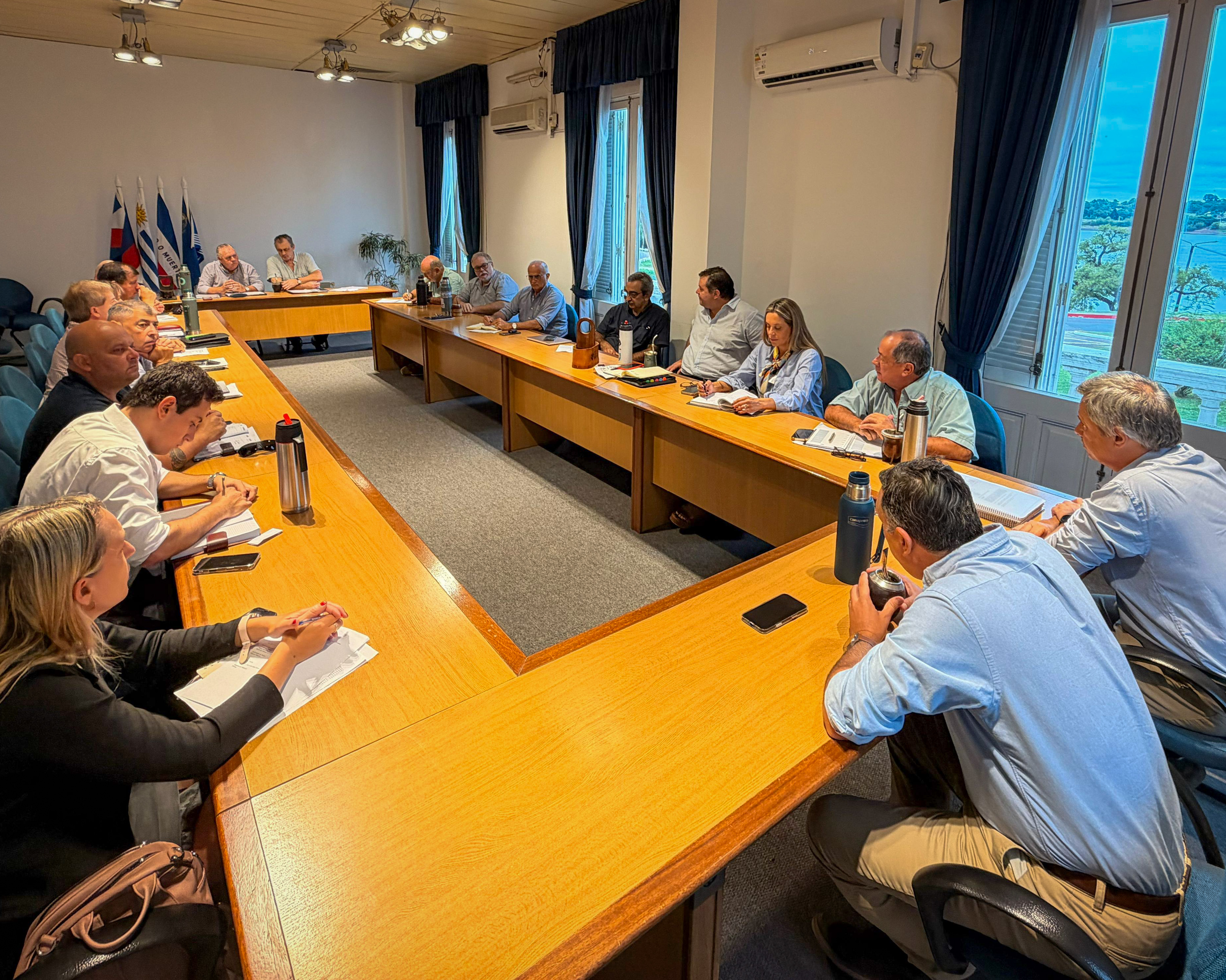 Albisu reunió a parte de su gabinete para ajustar la coordinación de actividades en Semana de Turismo Albisu reunió a parte de su gabinete para ajustar la coordinación de actividades en Semana de Turismo