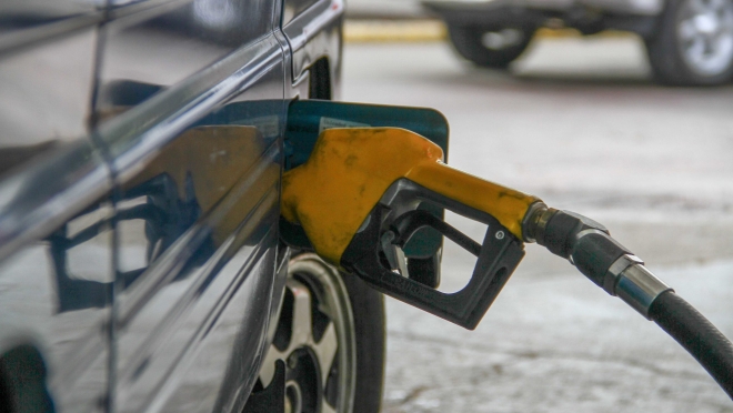 Industria y Asociación de Transportistas de Combustible llegaron a un acuerdo y se levantó el paro; en “algunas horas” se normalizará la situación