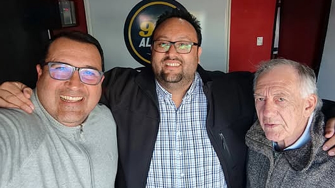 La visita a la Radio del Dr Enzo Molina Lista 404 Coalición Republicana apoyando la Candidatura a la Intendencia de Salto del Dr Carlos Albisu.