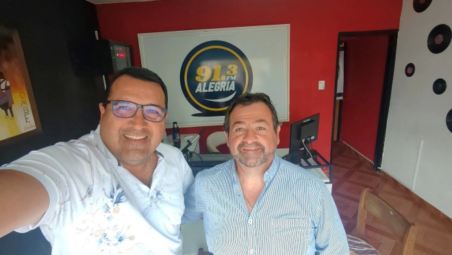 La visita a la Radio en la recta final del Contador Marcelo Alario Lista 330 de la Coalición Republicana y apoyando la Candidatura a la Intendencia de Salto del Dr Carlos Albisu
