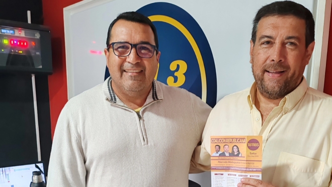 La visita a la Radio del Dr Gabriel Rodriguez Agrupación Guayabos por Salto 181185 y parte del equipo de Marcelo Malaquina