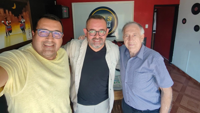 La visita a la Radio en la recta final de campaña de Gustavo Bentos Pereira Lista 1968 Partido Socialista de los Trabajadores