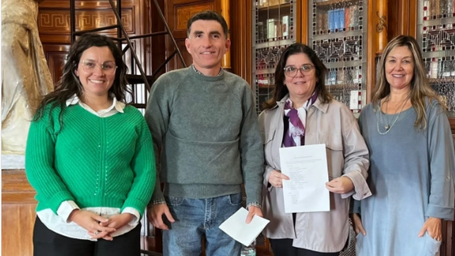 En la Biblioteca del Poder Legislativo concretamos el retorno a Salto del programa cultural “Valija Viajera”.