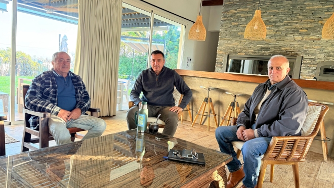 ALBISU SE REUNIÓ CON LOS DIPUTADOS DE LA COALICIÓN YPROPUSO TRABAJO CONJUNTO DESDE CASA DE GOBIERNO