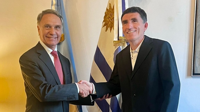 Integración con hechos: encuentro con el Embajador de Argentina en Uruguay