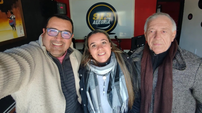 La visita a la Radio de Natalia Pigurina Parte del Equipo de Diputación de IDENTIDAD SOBERANA