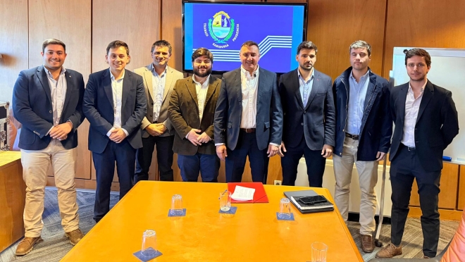 Albisu presentó a jóvenes profesionales que formarán parte del nuevo gobierno departamental