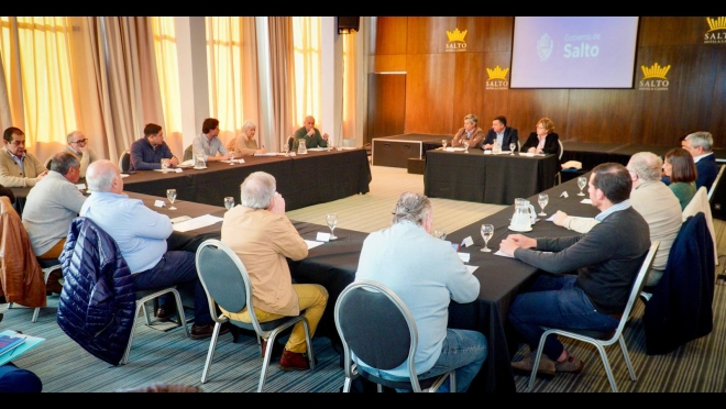 Albisu encabezó primera reunión de trabajo con su futuro equipo de gobierno