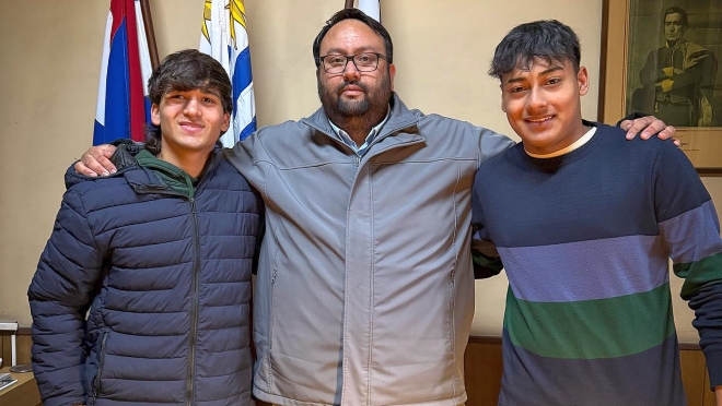 Junta Departamental de Salto: Estudiantes del Liceo IPOLL visitaron la Junta