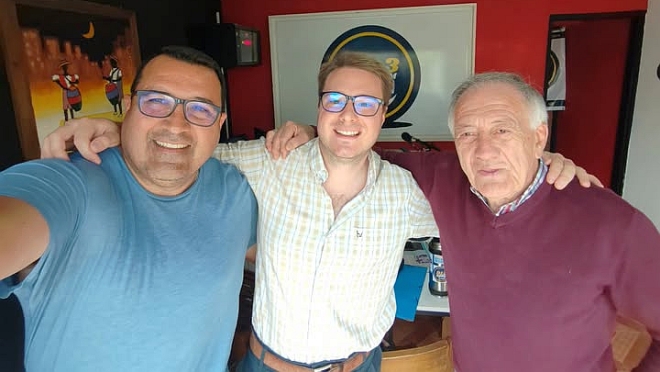 La visita a la Radio de Jesús Grasso Edil Coalición Republicana hablando sobre el Proyecto para reducir el costo de la energía eléctrica.