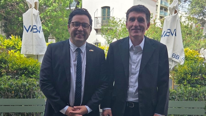 Por Álvaro Lima:  Reunión bilateral con el Embajador de Chile. Por Álvaro Lima:  Reunión bilateral con el Embajador de Chile.