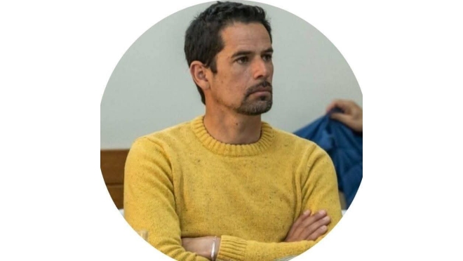 Comunicación en vivo desde Granada España con Fabián Núñez Seixa autor del Libro EL TENIS MEJORA TU VIDA