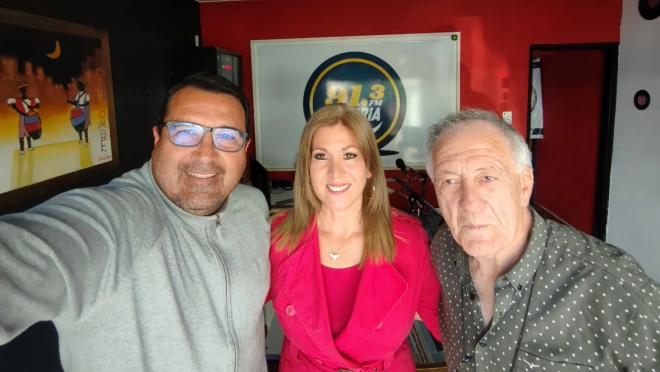 La visita a la Radio de la Dra Debora Sotelo contando, informando, enseñando!
