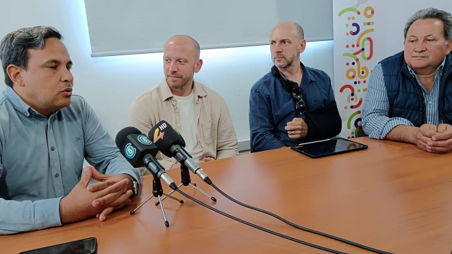 Ministerio de desarrollo social Salto: ACREDITA EMB UTU